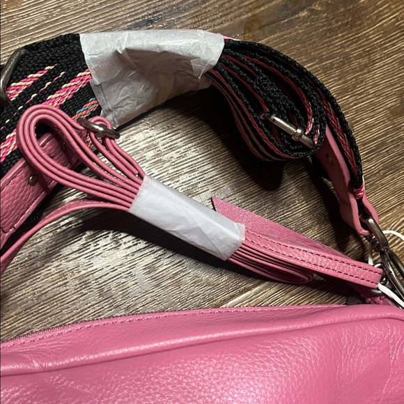 The Sak Mulberry Leather Cora Smartphone Crossbody Belt Bag with Two Straps NWT - Picture 7 of 7